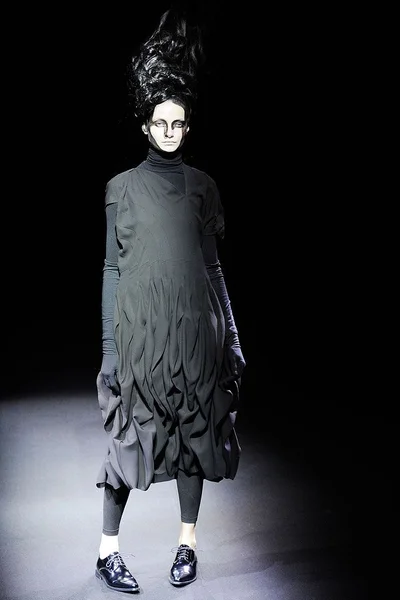 Look 12